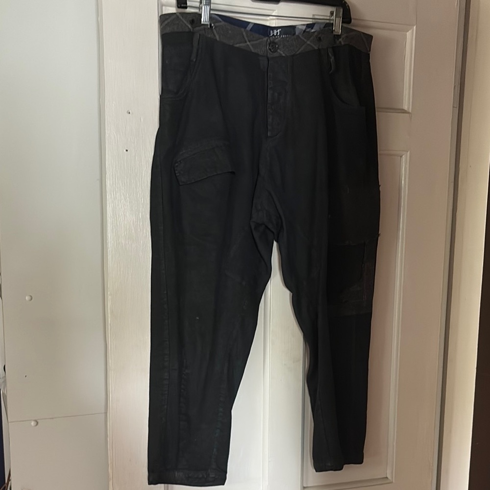 Black Cropped Ankle Pants with Relaxed Tapered Fit